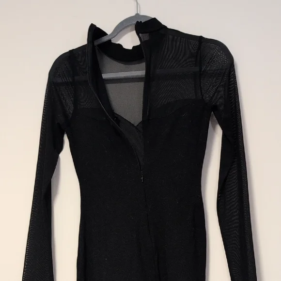 Black Long-Sleeve Mesh Yoke Bodycon Dress - Picture 6 of 6